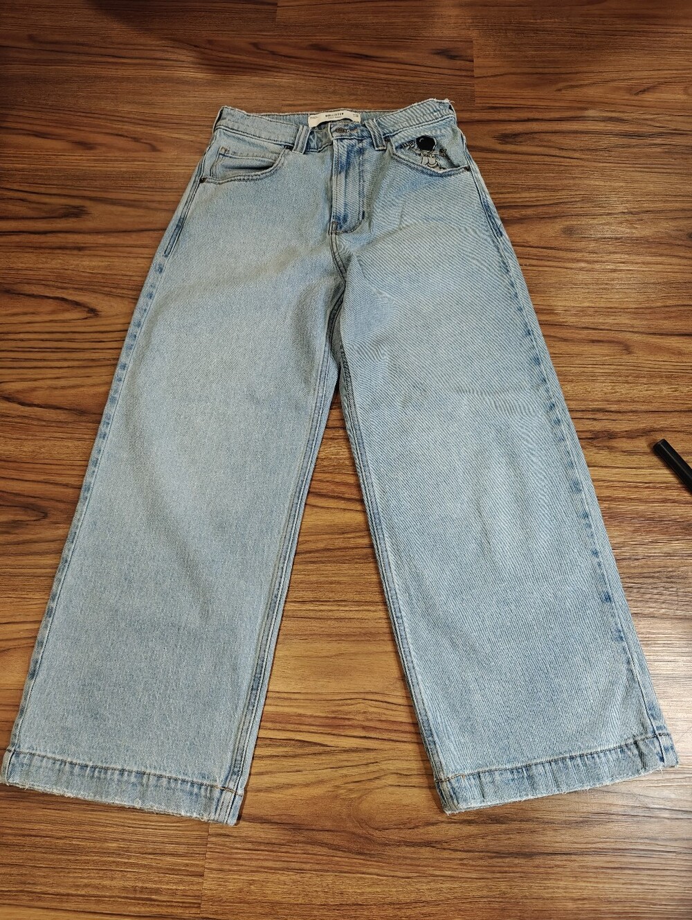 Hollister Women's Astronaut Super Baggy Denim Jeans